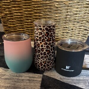 Stainless steel tumblers with lids